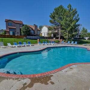 39)» 8425_Moore-Ct.jpg