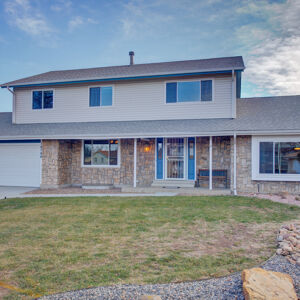 03)» 10706_Julian-Ct.jpg