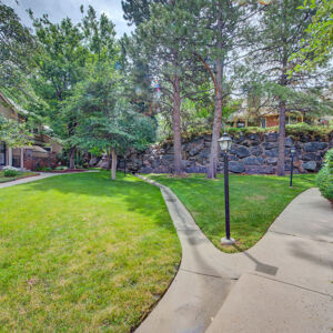 03b)» 2713_w-Long-Dr.jpg