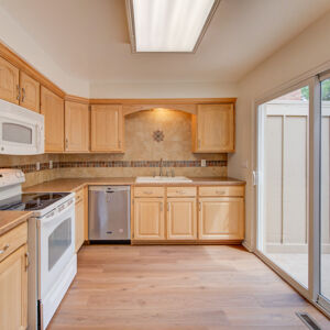 14)» 2713_w-Long-Dr.jpg