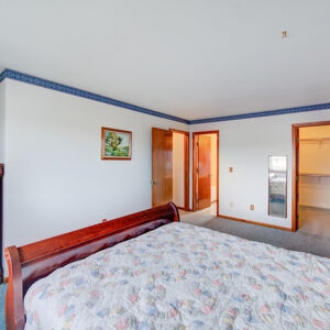 30)» 10706_Julian-Ct.jpg