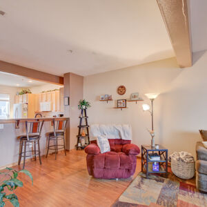 08)» 2769-w-Riverwalk_unit-H.jpg