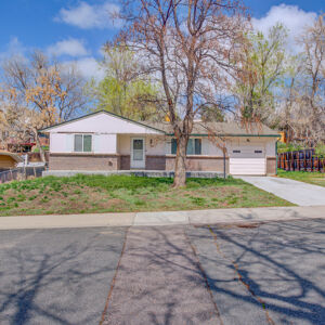 01)» 10067_W-68th_Pl.jpg