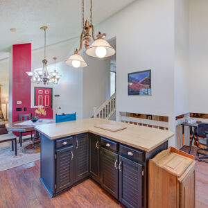 14)» 8425_Moore-Ct.jpg