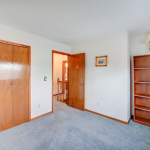 36)» 10706_Julian-Ct.jpg