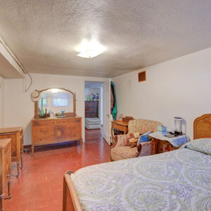 39»-5050 w 33rd Ave.jpg