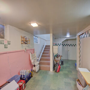 42)» 8300_w67th-Ave.jpg