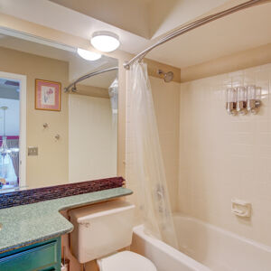 33)» 8425_Moore-Ct.jpg