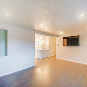 07)» 3310_w-94th-Ave.jpg