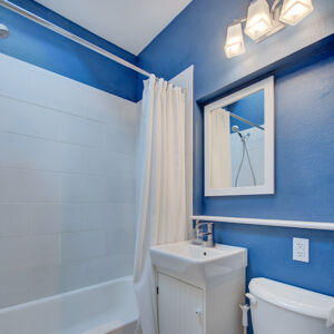 11)» 211 E Exposition Ave.jpg