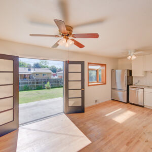 18)» 6054_Iris-Way.jpg