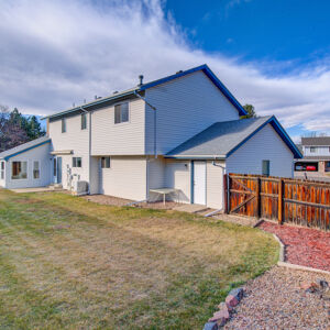 48)» 10706_Julian-Ct.jpg