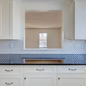 012)» 8428_Sandreed-Cir.jpg