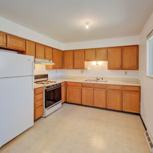 10)» 10067 W 68th Place.jpg