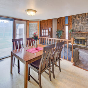 18)» 10706_Julian-Ct.jpg