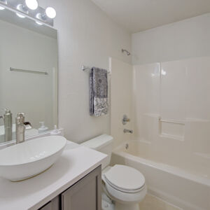30)» 705 Cedar Dr.jpg