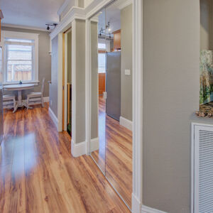 10)» 211 E Exposition Ave.jpg