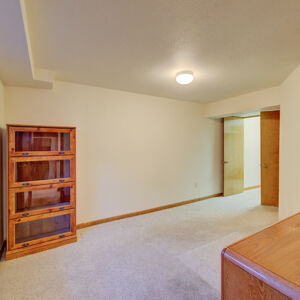 44)» 10706_Julian-Ct.jpg