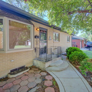 04)» 6054_Iris-Way.jpg