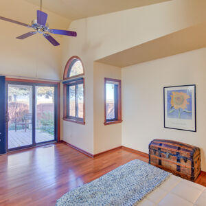 24)»  11409_w85th-pl.jpg