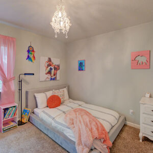 27)» 705 Cedar Dr.jpg