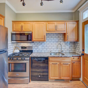 13)» 211 E Exposition Ave.jpg