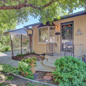 05)» 6054_Iris-Way.jpg