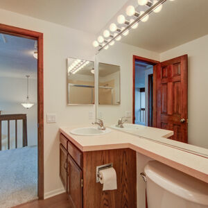 31)» 2713_w-Long-Dr.jpg