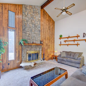 21)» 10706_Julian-Ct.jpg