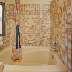 20)»  11409_w85th-pl.jpg