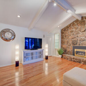 15)» 3874_S-Peach-Way.jpg