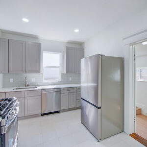 24.32)» 4141_Yates-StNew.jpg