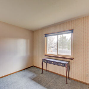 42)» 10706_Julian-Ct.jpg