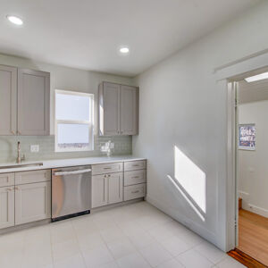 24.32)» 4141_Yates-St.jpg