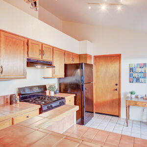 12)»  11409_w85th-pl.jpg