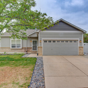 01)» 705 Cedar Dr.jpg