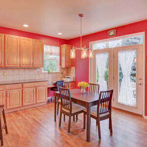 12» 8330_Arbutus-St.jpg