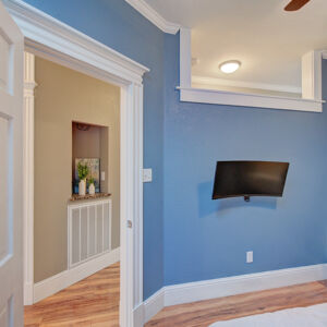 09)» 211 E Exposition Ave.jpg