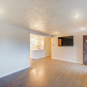 05)» 3310_w-94th-Ave.jpg