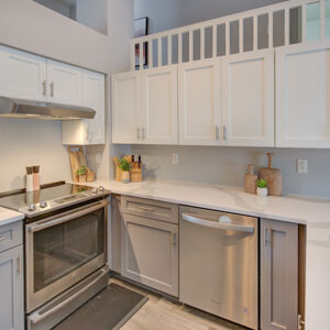 10)» 705 Cedar Dr.jpg