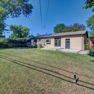 46)» 6054_Iris-Way.jpg