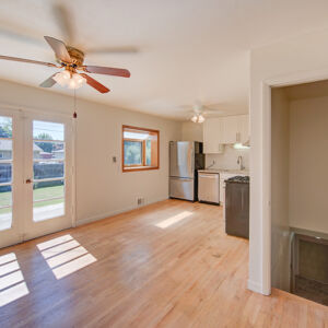 12)» 6054_Iris-Way.jpg