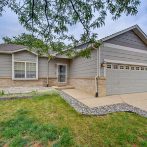 02)» 705 Cedar Dr.jpg