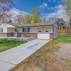 02)» 10067_W-68th_Pl.jpg