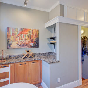 16)» 211 E Exposition Ave.jpg