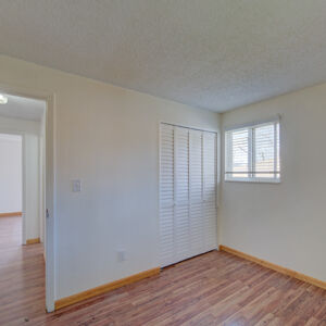 22)» 10067 W 68th Place.jpg