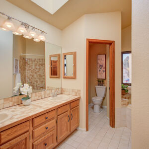 19)»  11409_w85th-pl.jpg