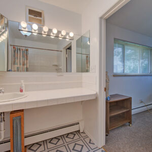 39)» 8300_w67th-Ave.jpg