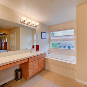 22» 8330_Arbutus-St.jpg