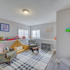 36)» 705 Cedar Dr.jpg